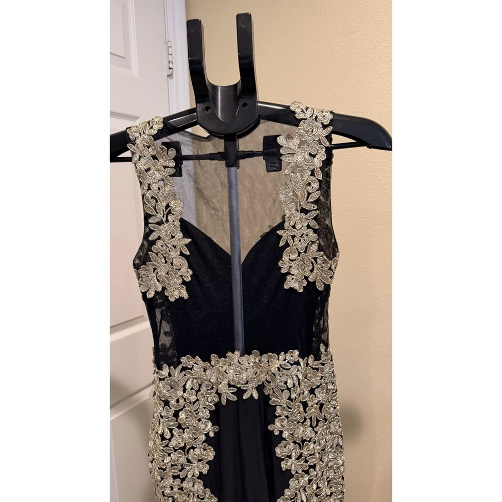 Betsy & Adam Women's 0 Black Gold Embroidered Mermaid Formal Evening Gown - Picture 4 of 16